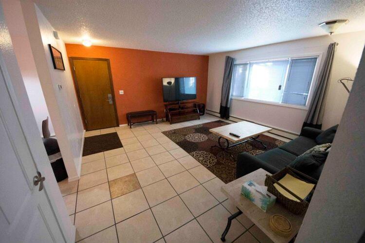 Stay Anchorage! Furnished Two Bedroom Apartments With High Speed Wifi Pokoj fotografie