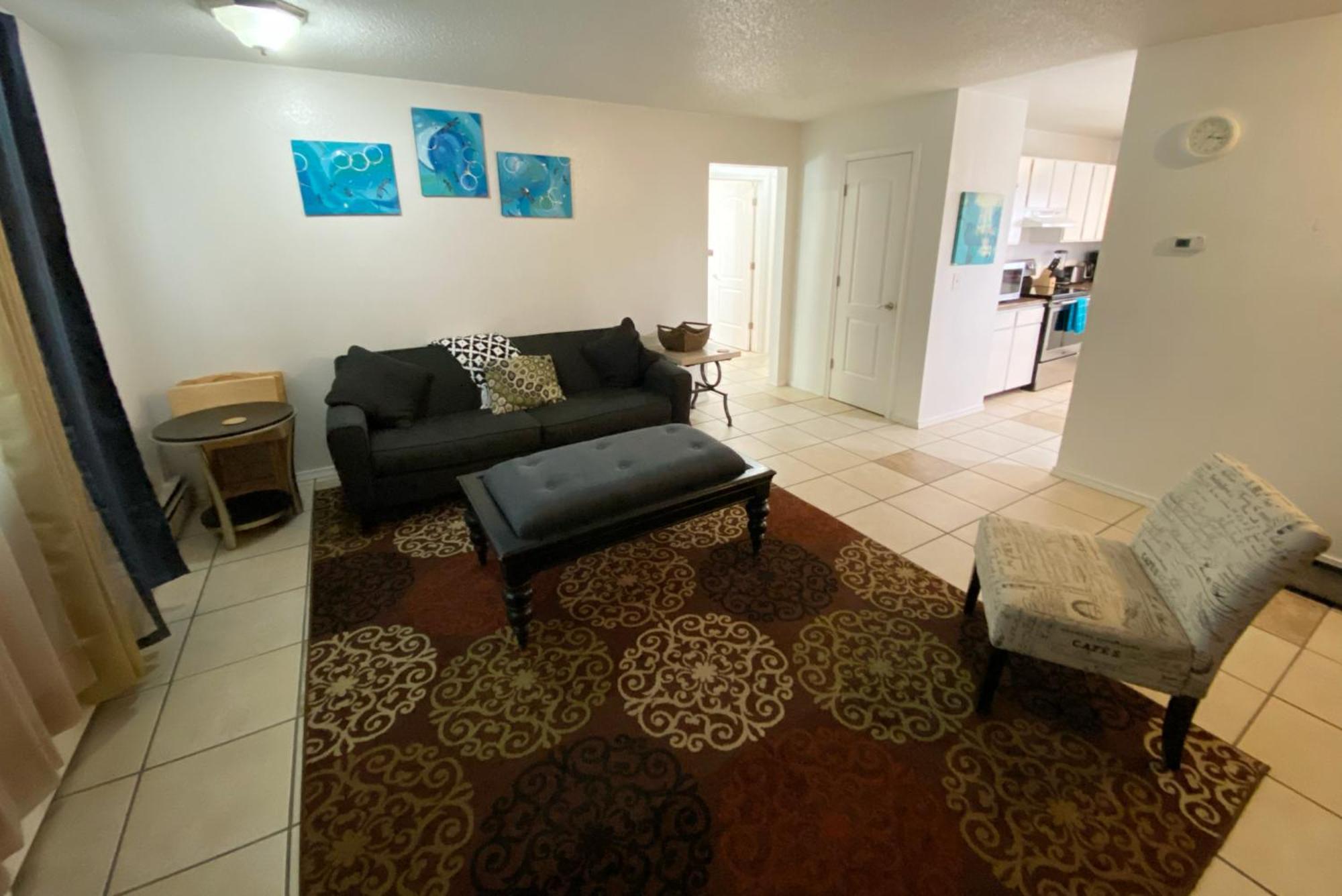 Stay Anchorage! Furnished Two Bedroom Apartments With High Speed Wifi Pokoj fotografie