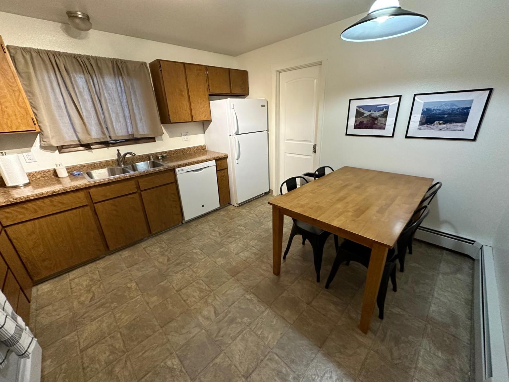 Stay Anchorage! Furnished Two Bedroom Apartments With High Speed Wifi Pokoj fotografie