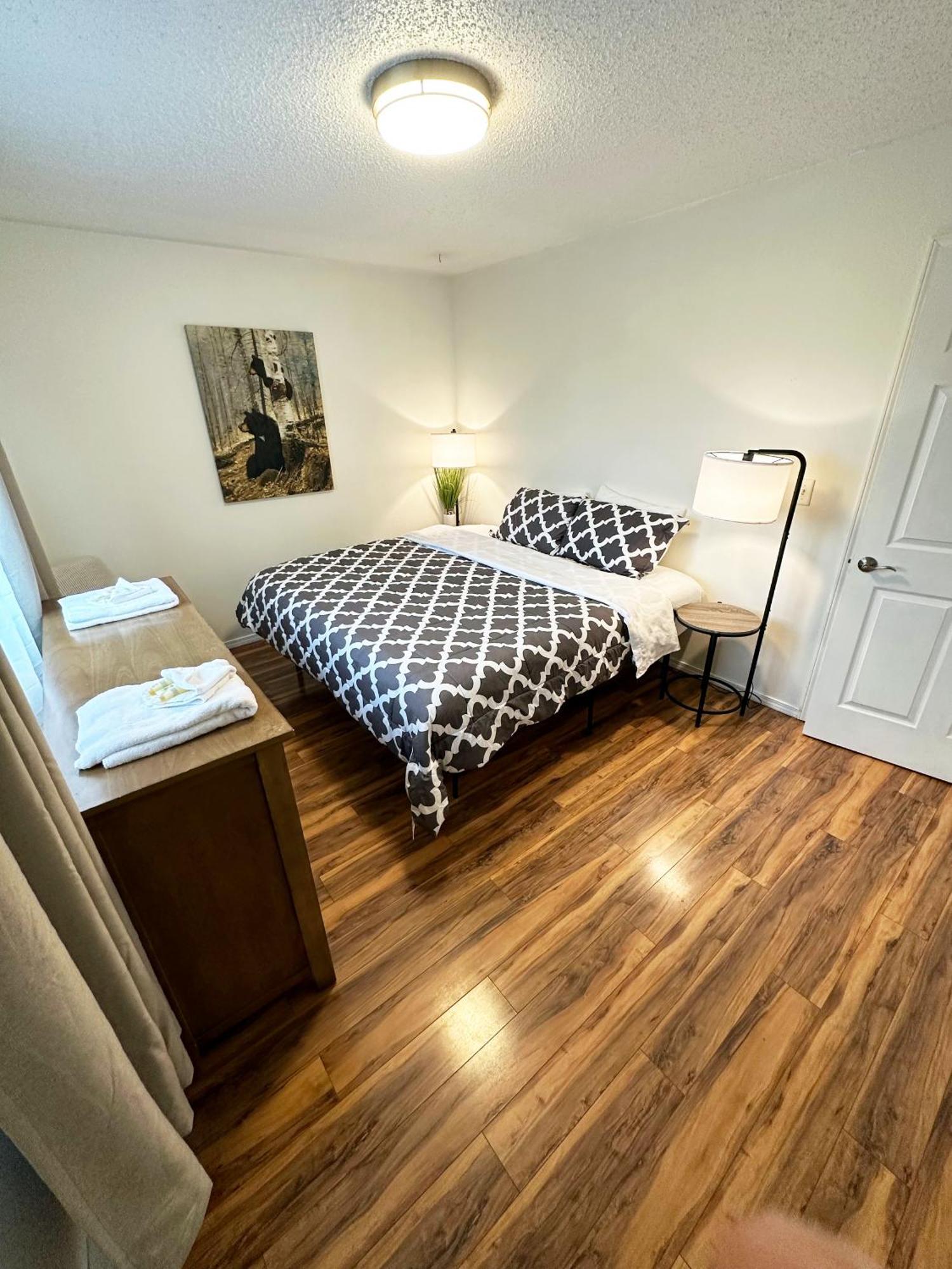 Stay Anchorage! Furnished Two Bedroom Apartments With High Speed Wifi Pokoj fotografie